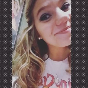 Meet your Posher, Rebecca